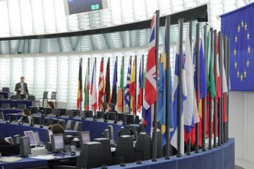 Paneuropäische Parteien: Ein schwacher Schritt zu einer demokratischeren EU