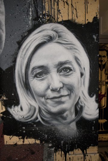 Madame Le Pen und das liebe Geld – eine „Verschwörung des Systems“ ?