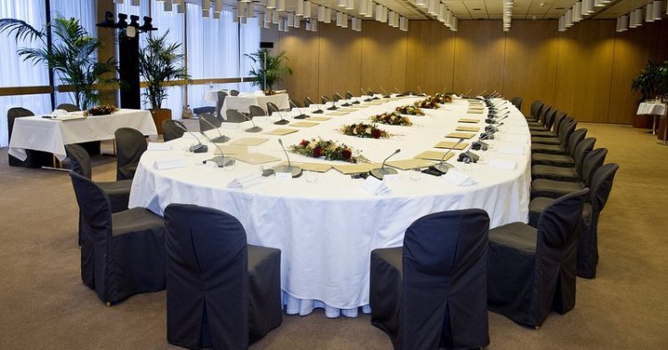 Budget européen : carton rouge à nos 27 chefs d'État et de gouvernements