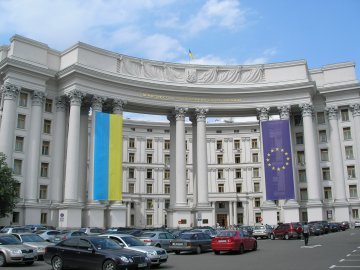 New government in Ukraine : pro-Russian or pro-European ?