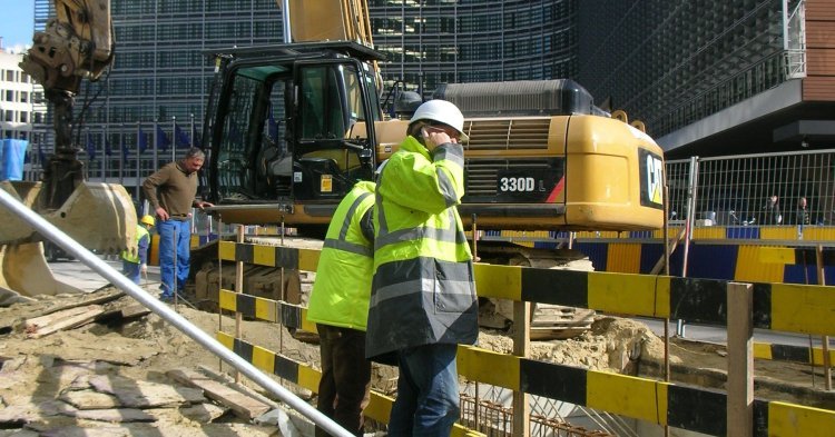 Europäische Sparmaßnahmen ohne Wachstum? Europäisches Wachstum ohne europäische Demokratie? (1)