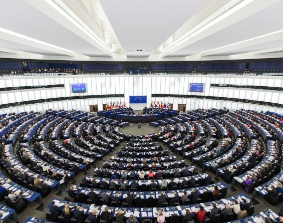 UE al bivio: Federazione o irrilevanza totale