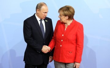 Rencontre Merkel – Poutine : le pragmatisme retrouvé de deux dirigeants esseulés ?