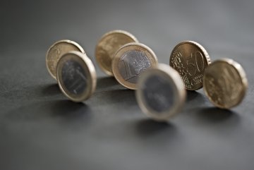Der neue Stabilitäts-und Wachstumspakt : geht er weit genug ? 