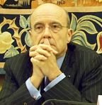 Fillon III : Alain Juppé Ministre de la Défense sera-t-il un atout pour la construction européenne ?