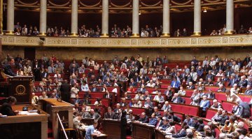 Contre le projet de loi de l'Assemblée nationale sur les modalités permettant la désignation de 2 députés européens supplémentaires