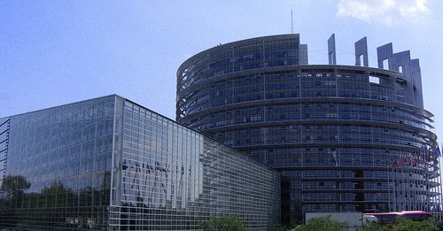 Il Parlamento Europeo boccia l'accordo su Swift