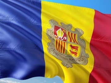 “Virtus unita fortior” : histoire du drapeau d'Andorre