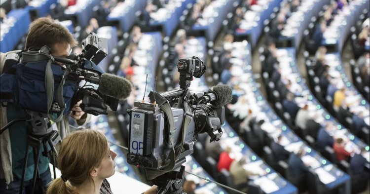 Cambiamenti nell'affiliazione dei partiti Europei pronti a stravolgere il Parlamento Europeo 