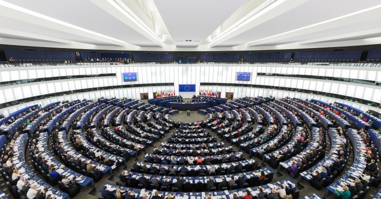 Comment fonctionne le Parlement européen ?