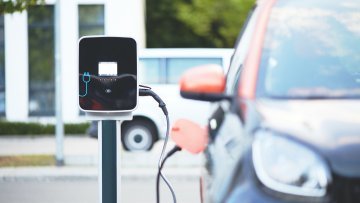 Driving electric in Europe: The challenges of the electric car (1/2)