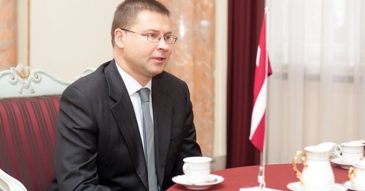Chute du gouvernement letton : les dessous de la démission du Premier Ministre Valdis Dombrovskis