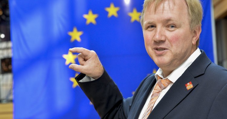 Einzelkämpfer im EU-Parlament: Arne Gericke (Familienpartei) 