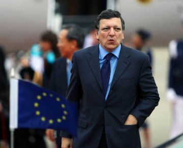 Les auditions des commissaires européens raniment le clivage politique au Parlement